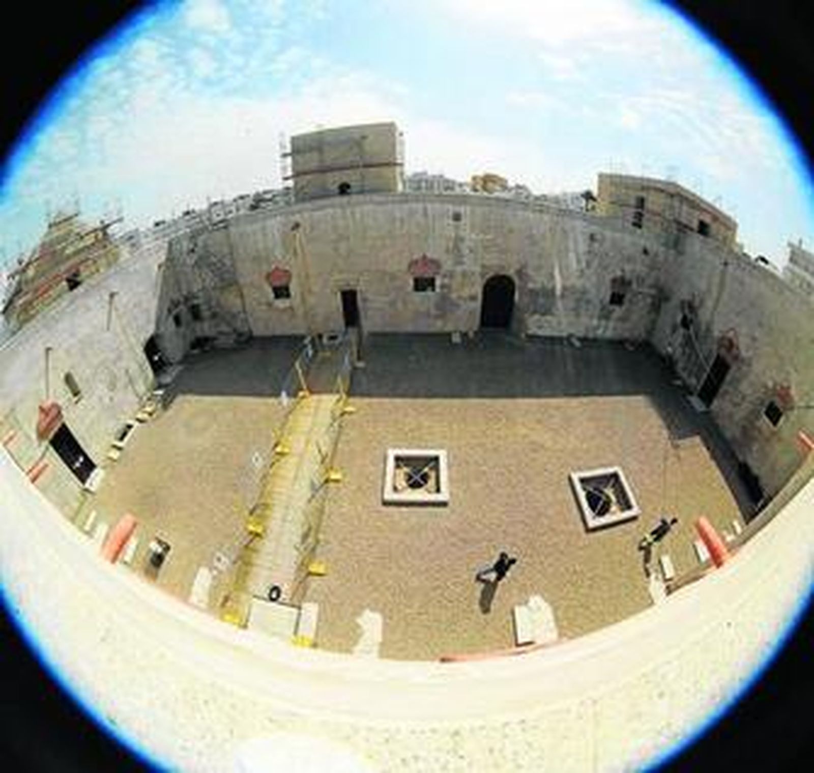 Interior del Castillo, en una imagen tomada durante las jornadas de puertas abiertas de marzo de 2011.