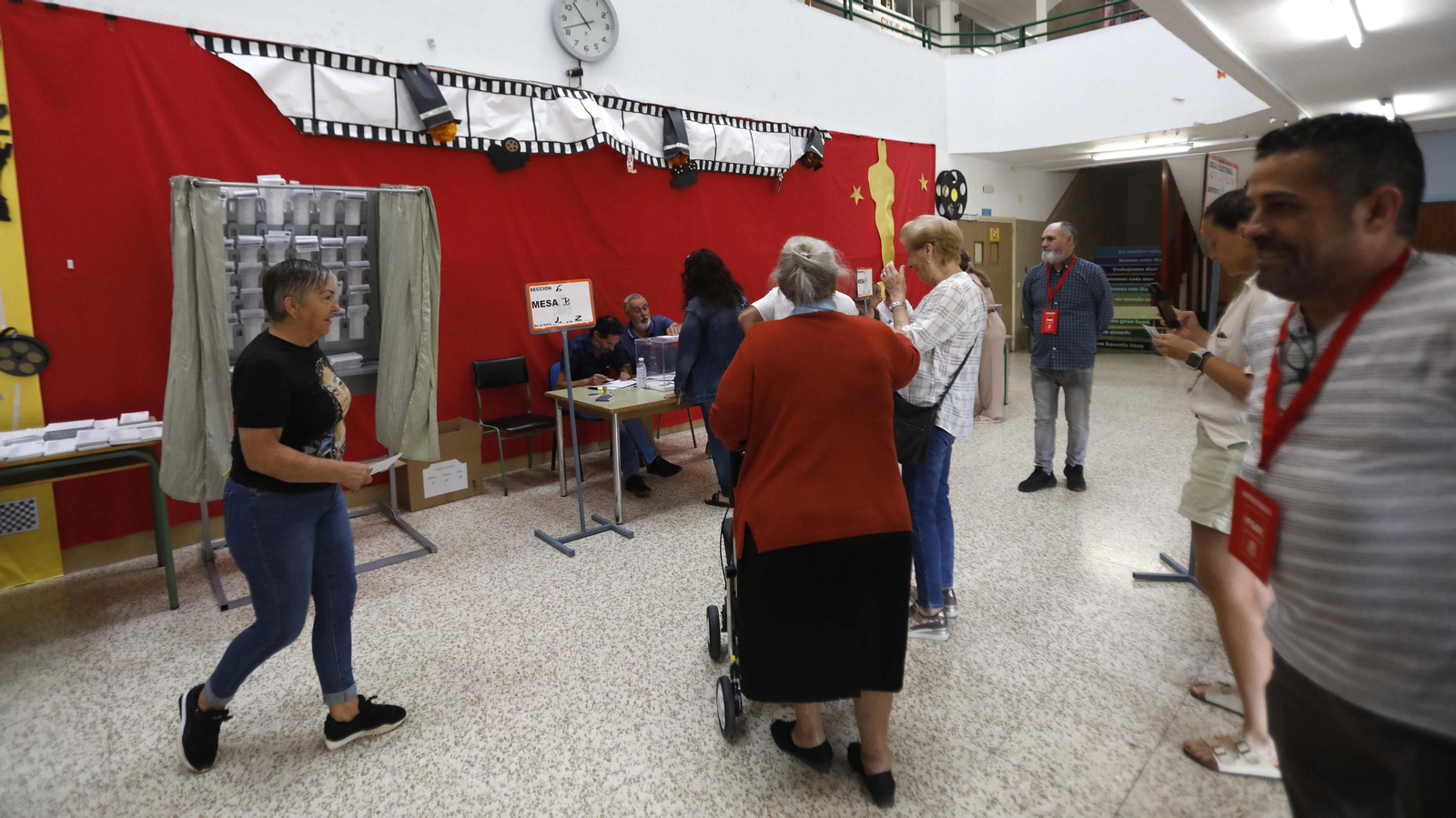 Fotos de la jornada electoral en La Línea