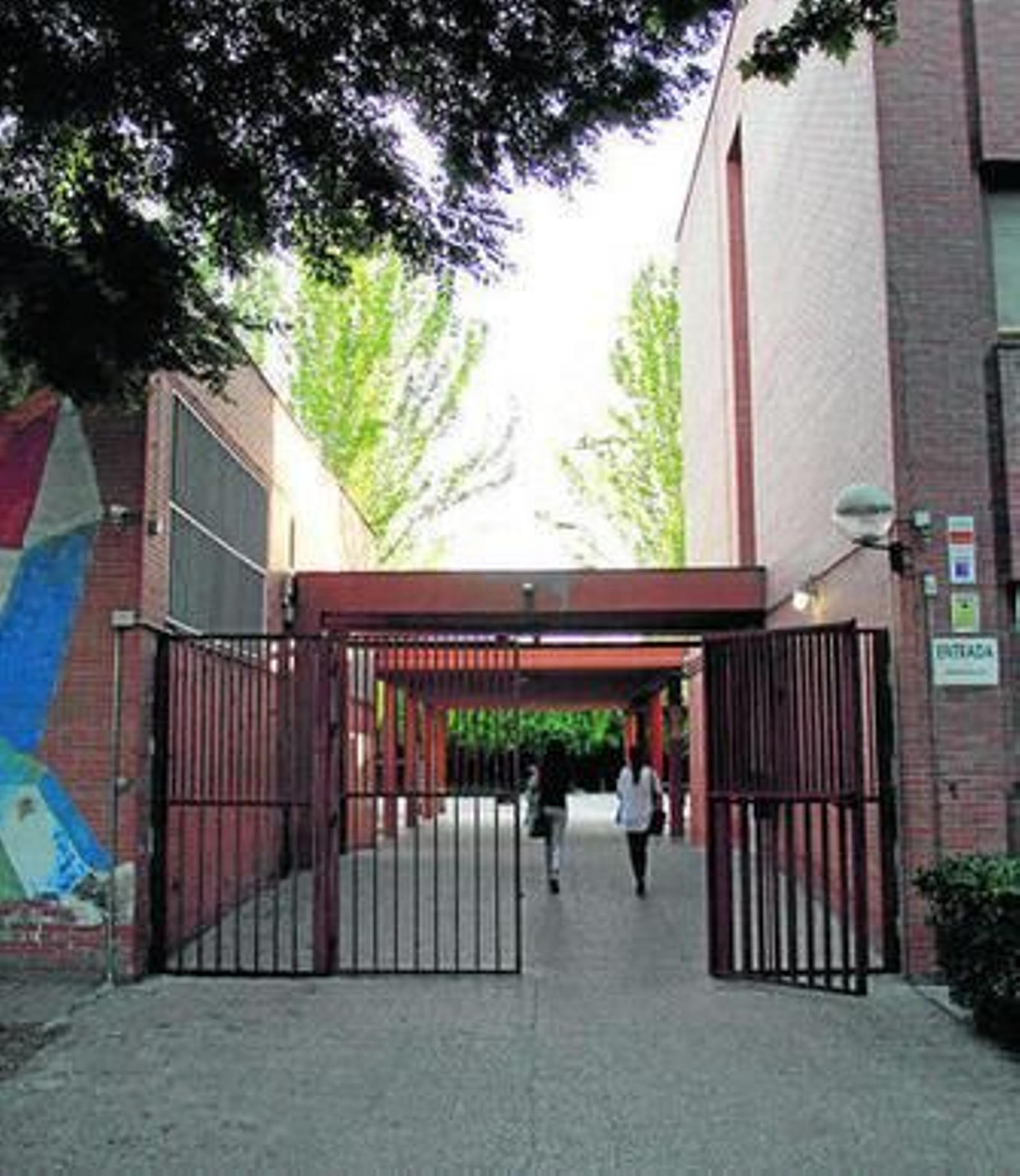 El curso se inauguró oficialmente ayer en el IES Francisco Ayala.