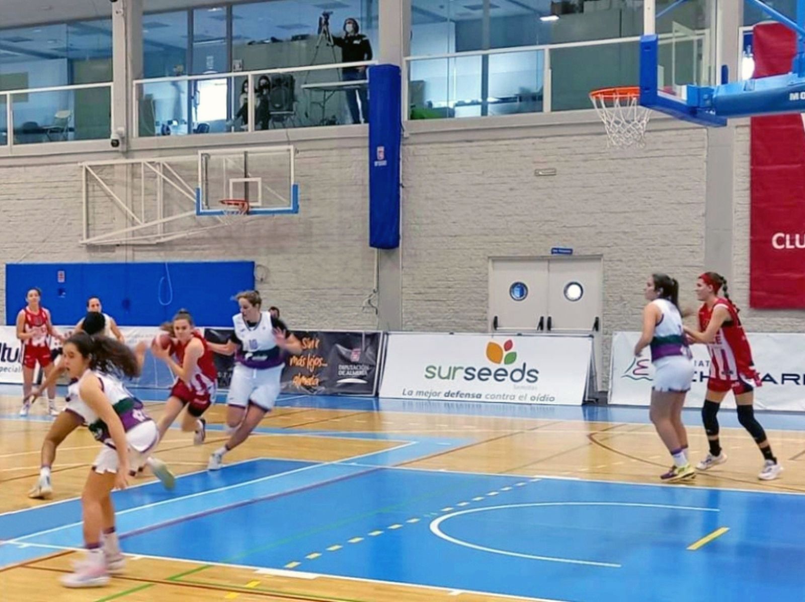 El basket average queda a favor de las rojillas también