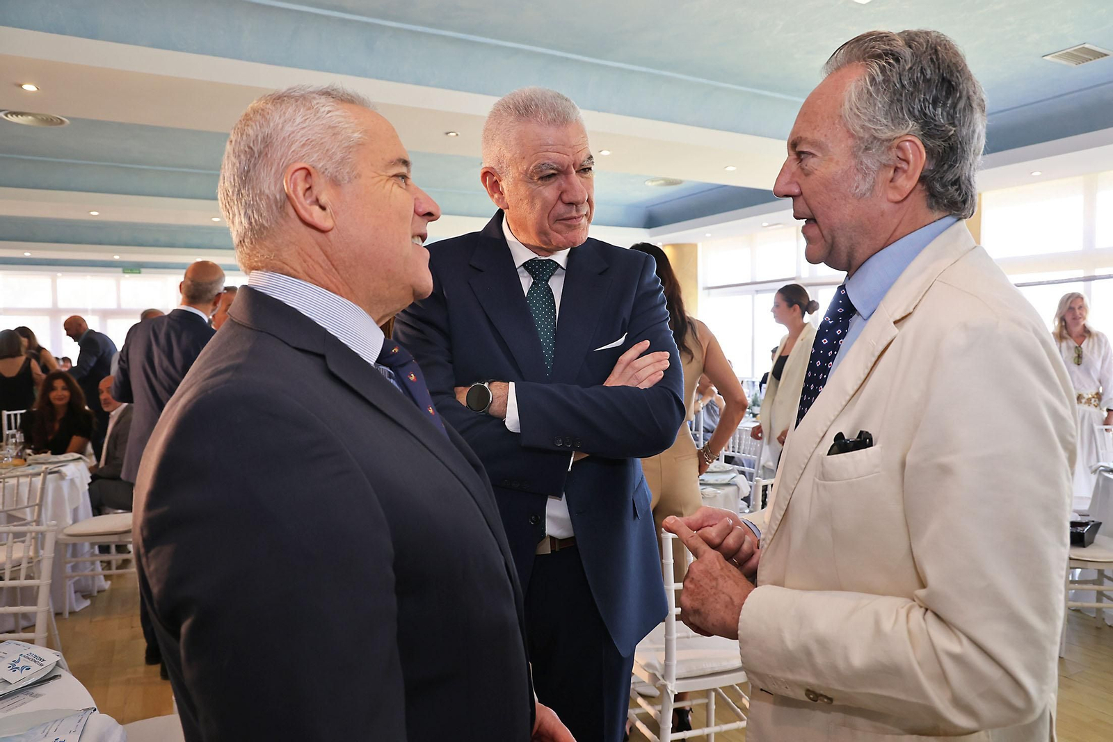 Imágenes de los invitados al acto de entrega del VI Premio Reconocimiento Andaluz a Carolina Marín