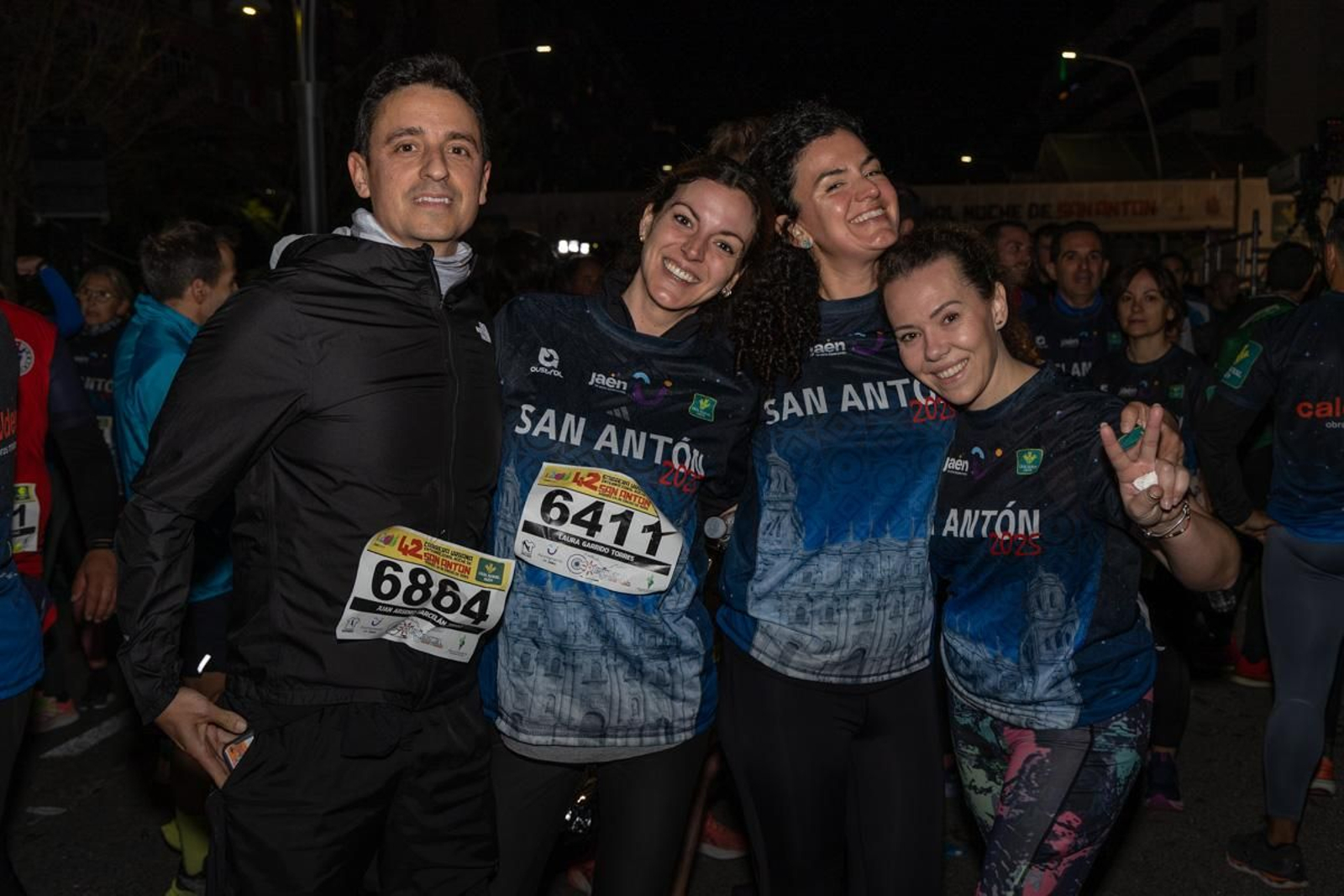 En imágenes: búscate en tu llegada a meta de la Carrera de San Antón 2025 (8)