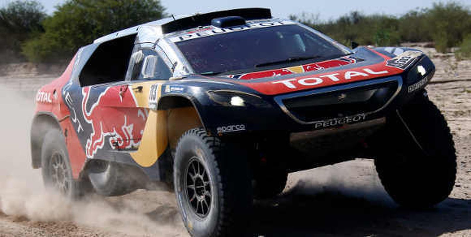 Carlos Sainz toma el mando bajo el calor argentino