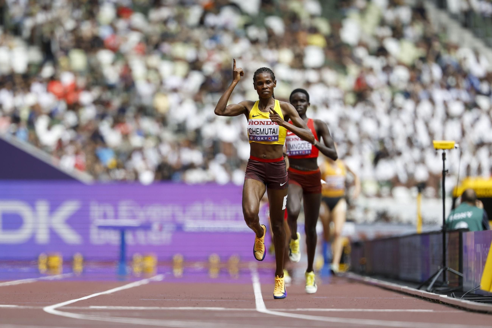 Las fotos del récord mundial de Duplantis y del resto de la jornada