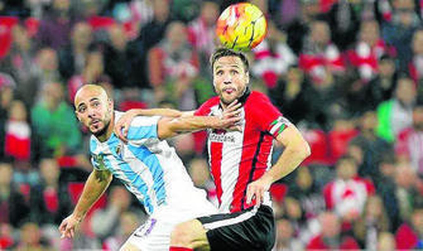 Amrabat pelea con Gurpegui.