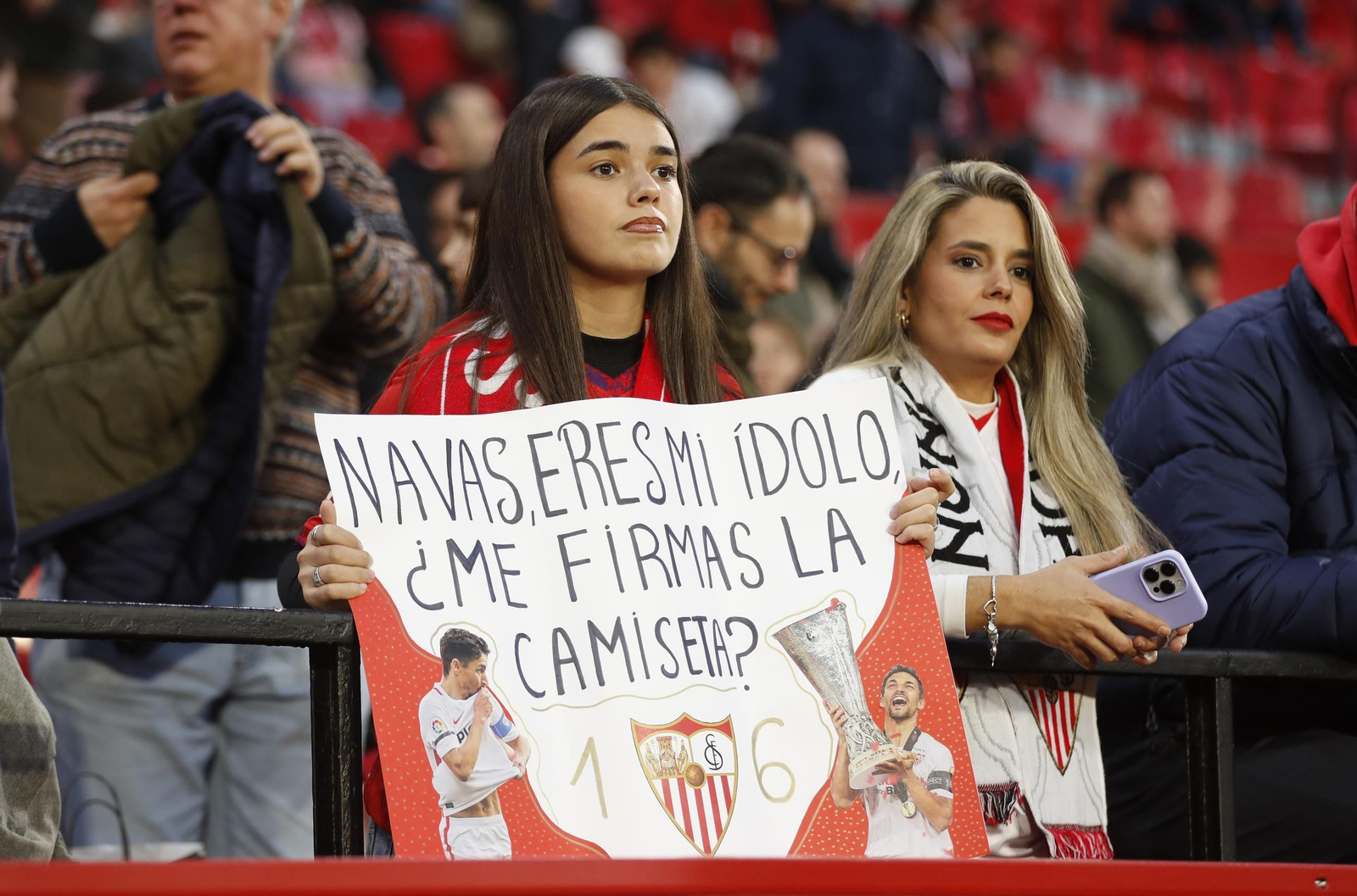 Búscate en las fotos del Sevilla fc - Celta