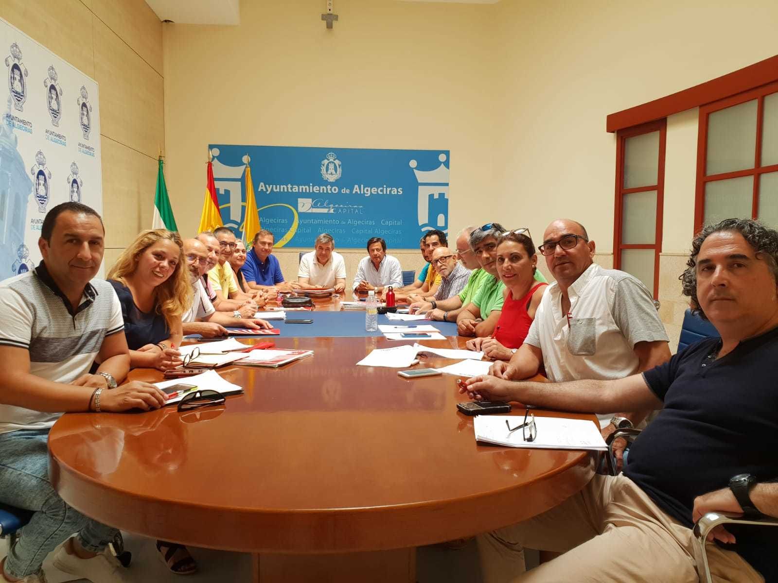 La mesa del acuerdo con Algesa.