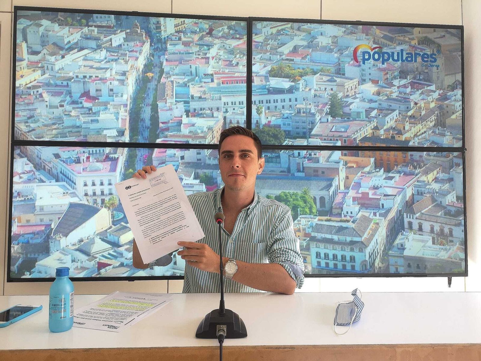 El concejal del PP Jaime Espinar, durante una rueda de prensa.