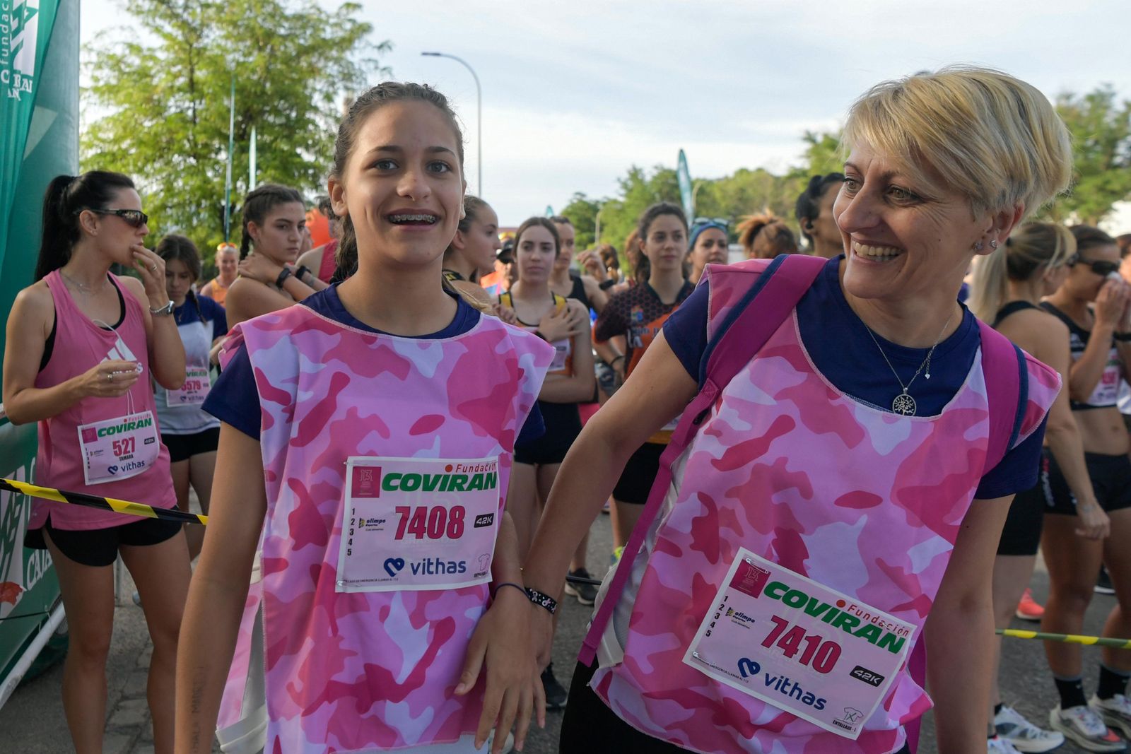 Las imágenes de la Carrera de la Mujer de este domingo en Granada