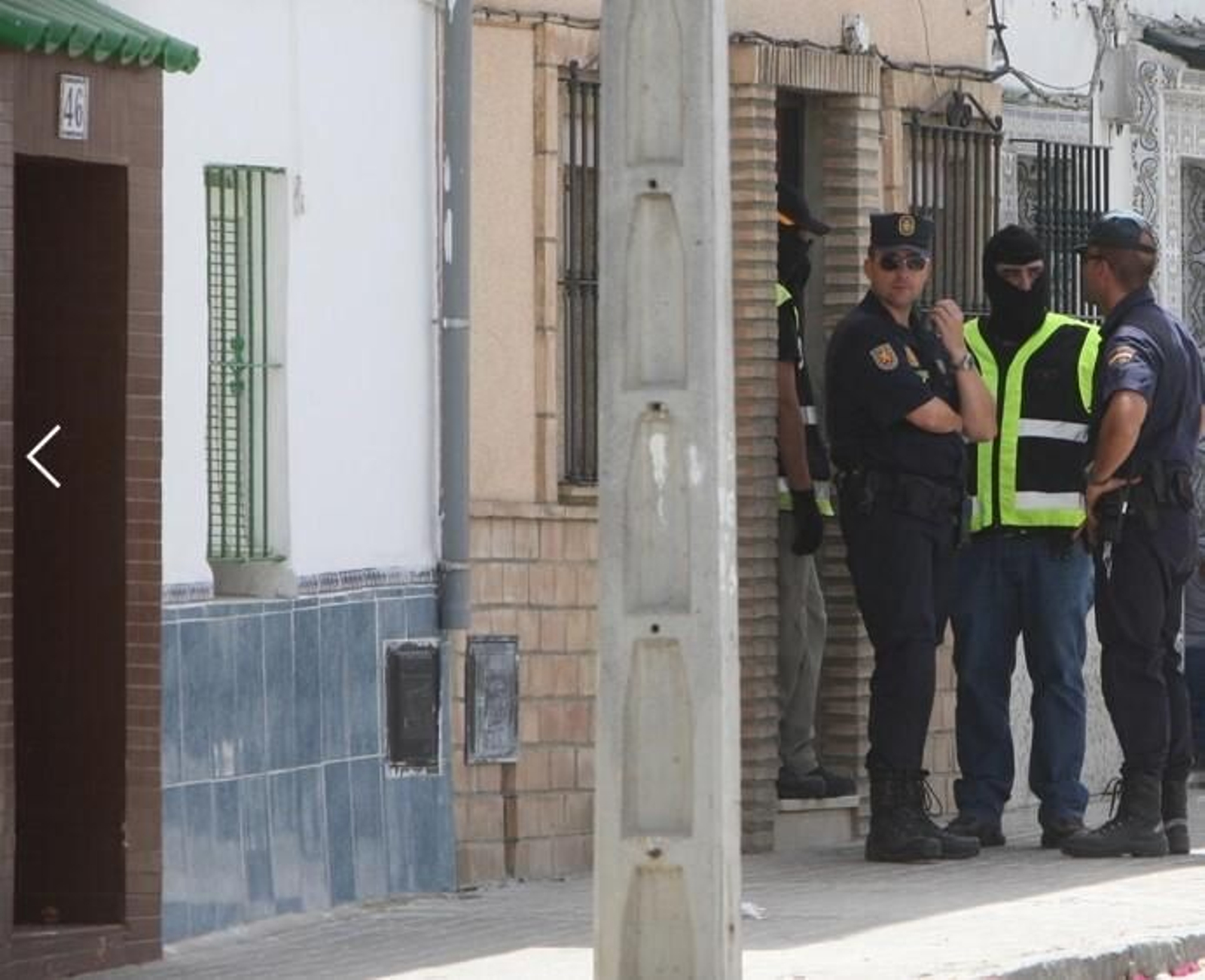 Agentes de la Policía en una intervención en Federico Mayo.