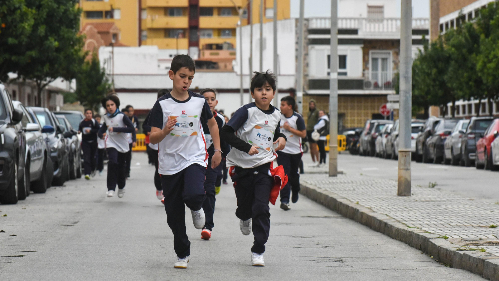 Fotos de la carrera contra la leucemia del Colegio Salesianos de La Línea