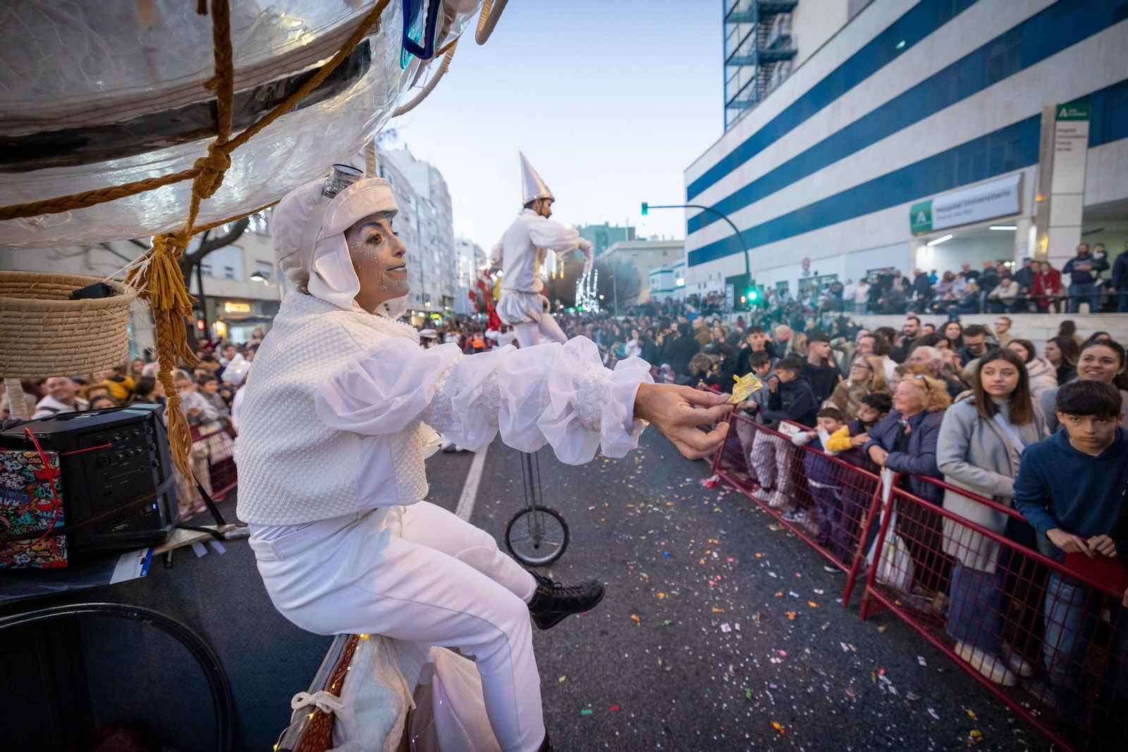 Todas las imágenes de la cabalgata de los Reyes Magos en Cádiz