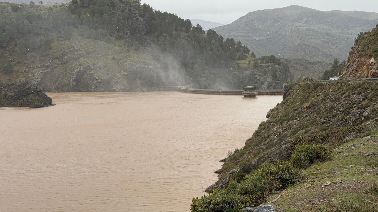 Embalse de Quéntar, este jueves.