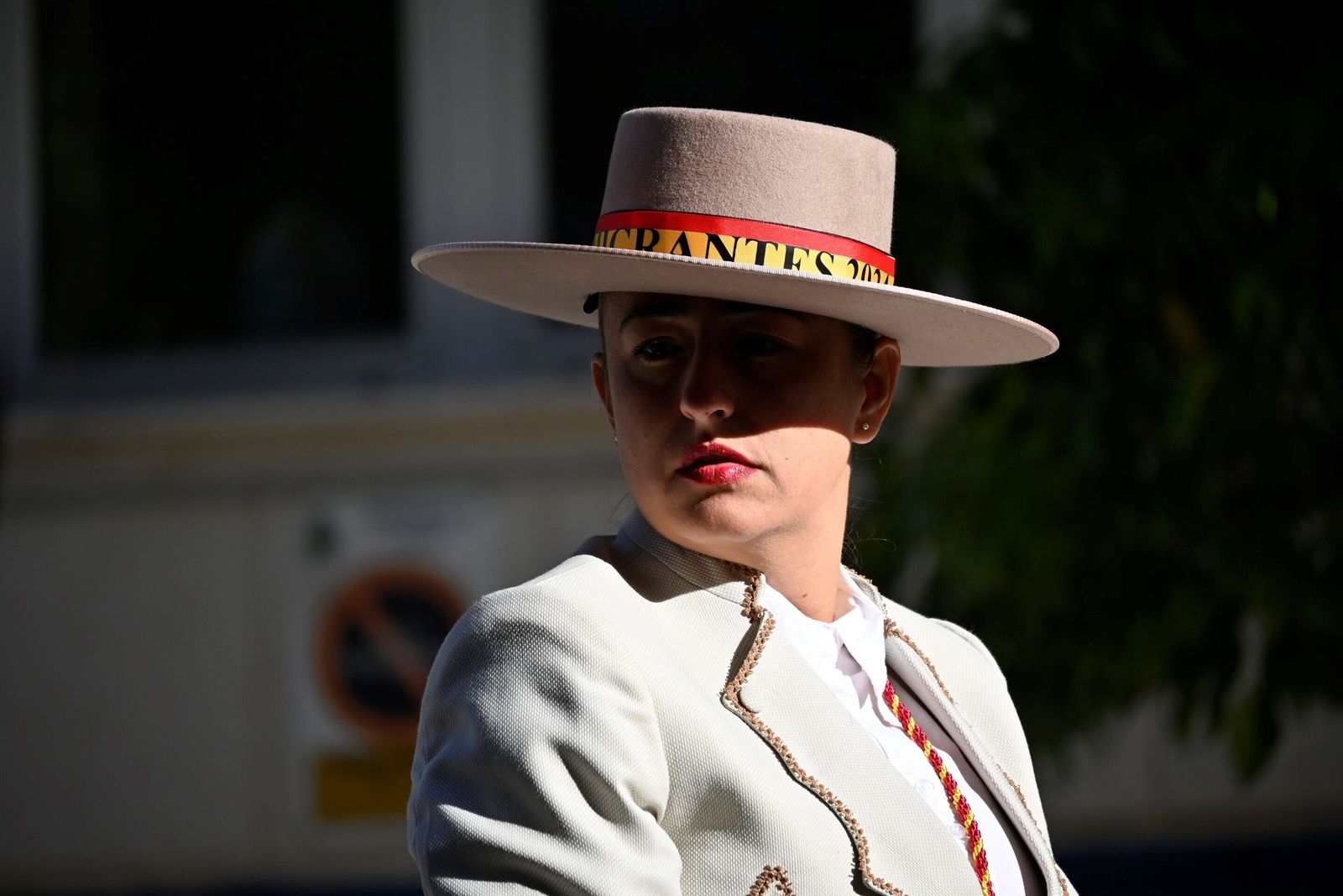 Imágenes de los peregrinos de la Hermandad de Emigrantes en su salida por las calles de Huelva
