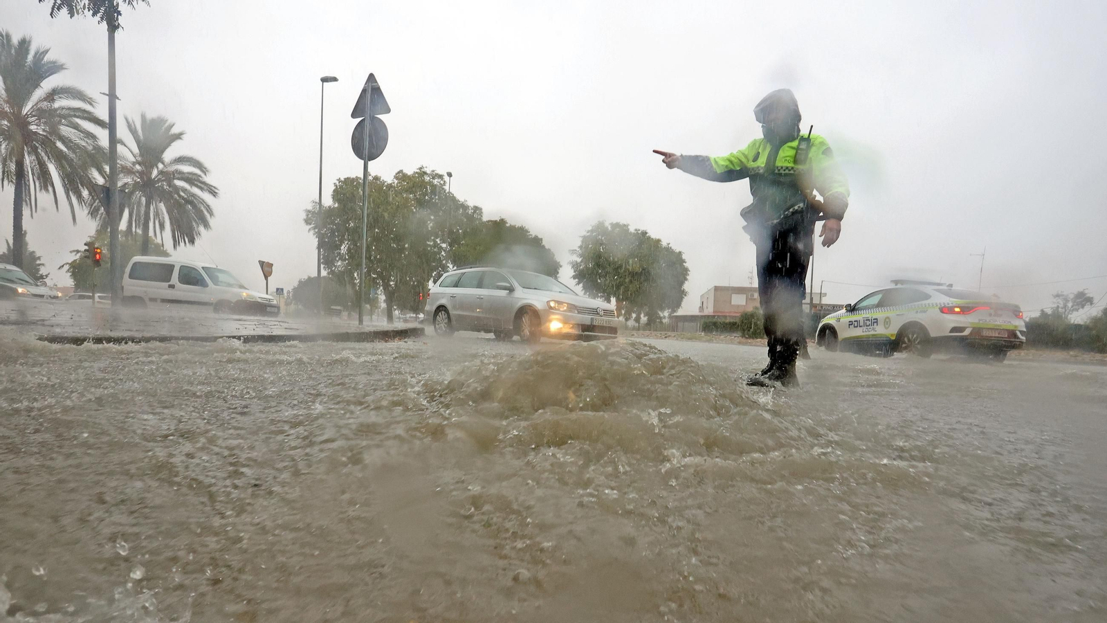 Imágenes del paso de la Dana, inundaciones, destrozos y caos por todo Jerez