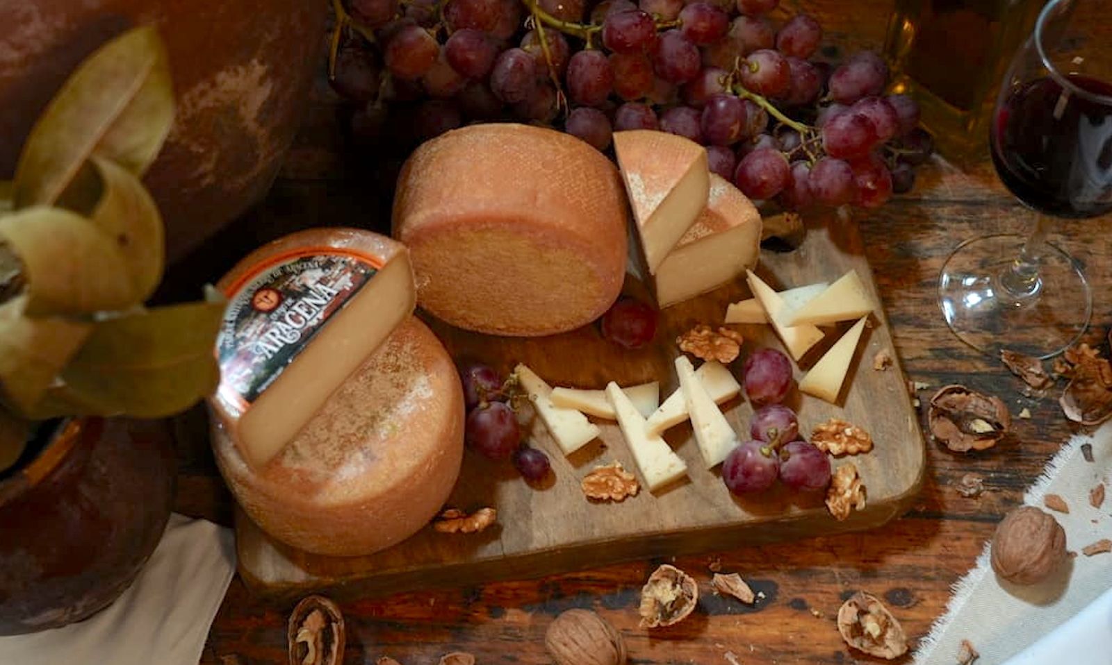 Desde 2019 elaboran quesos de cabra y oveja con sello propio y presencia en restaurantes y tiendas gourmet