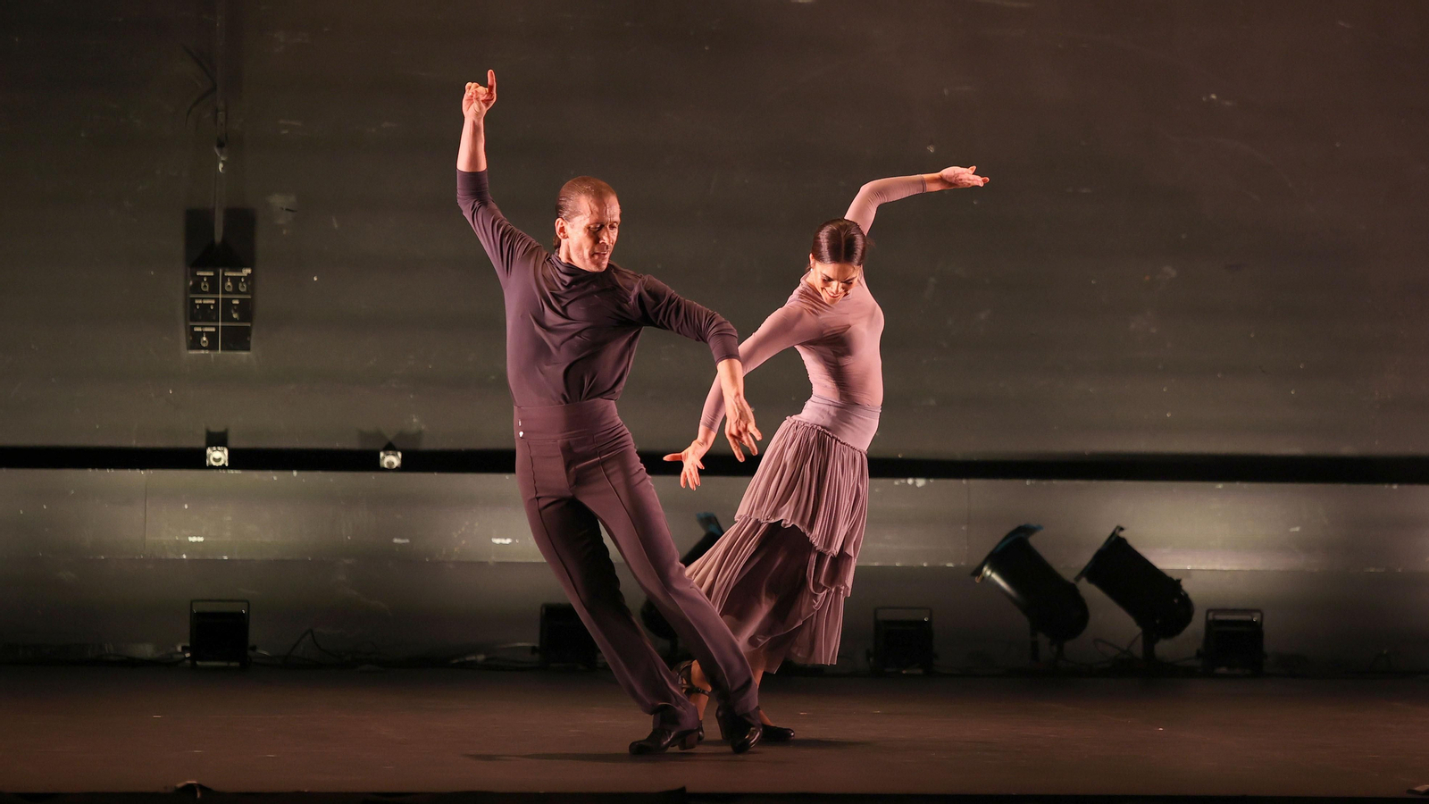 Alfonso Losa & Patricia Guerrero con 'Alter Ego' en el Teatro Villamarta para el Festival de Jerez