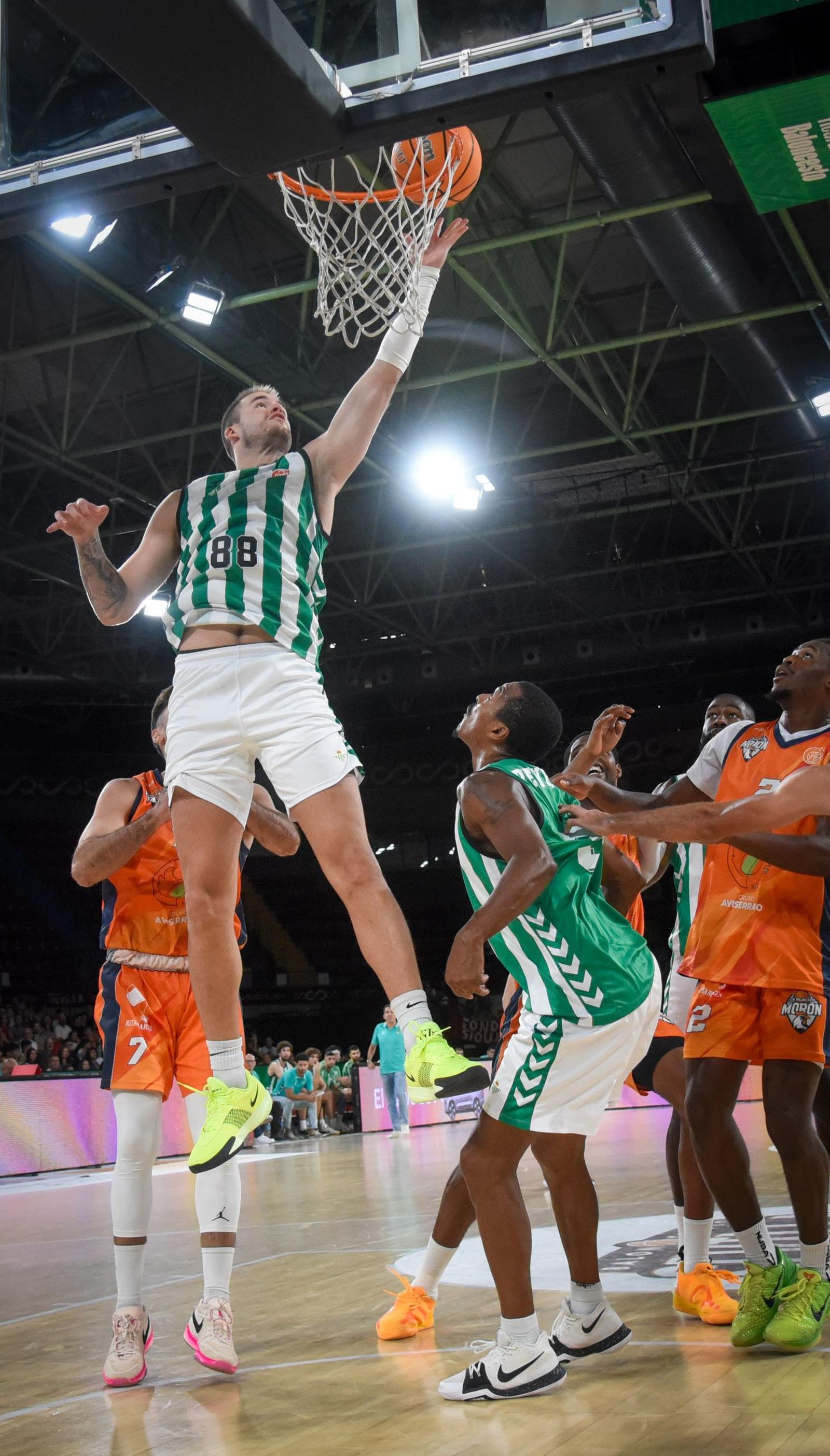 El Betis Baloncesto - CB Morón, en imágenes