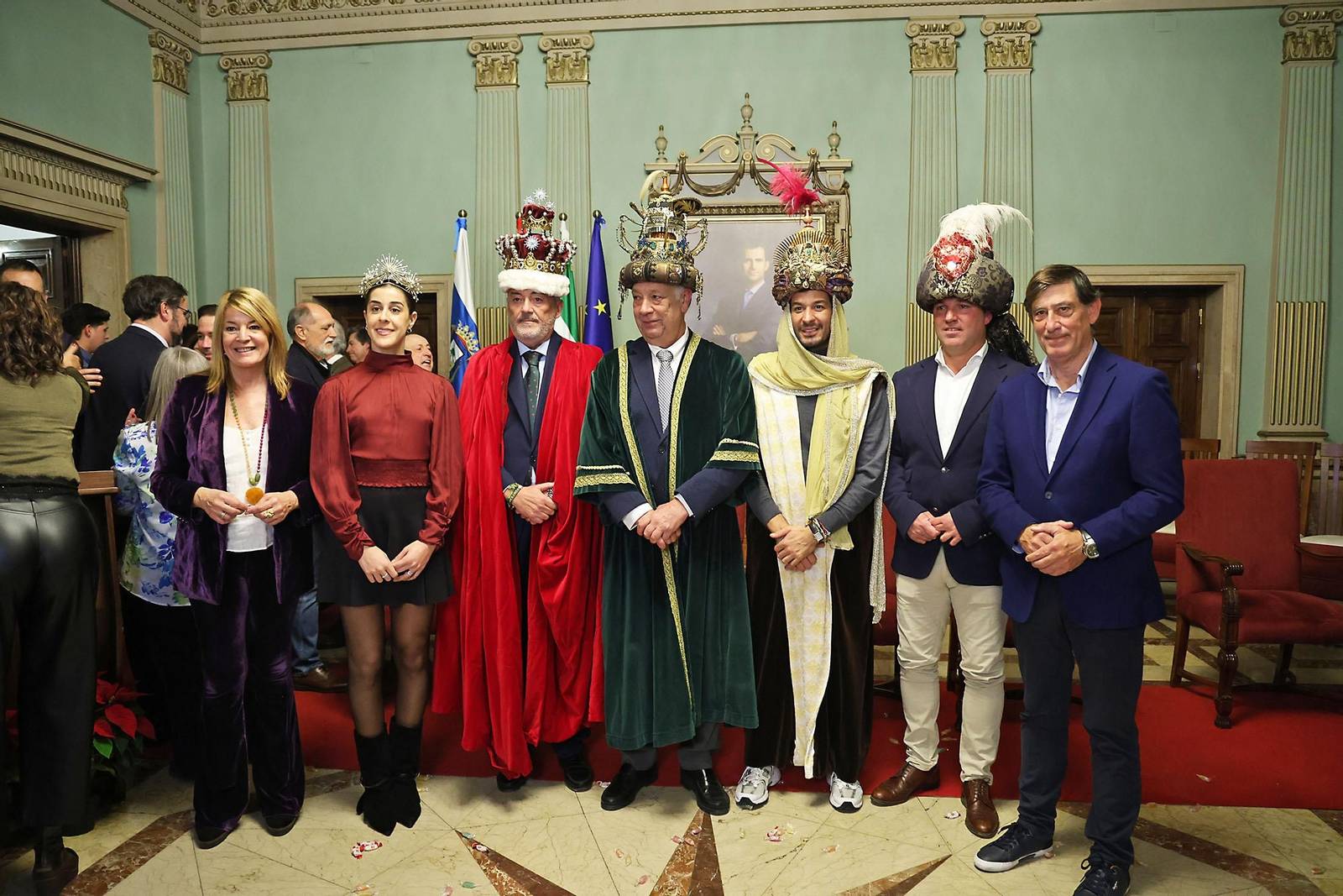 Imágenes de la Coronación de sus Majestades los Reyes Magos de Huelva 2025