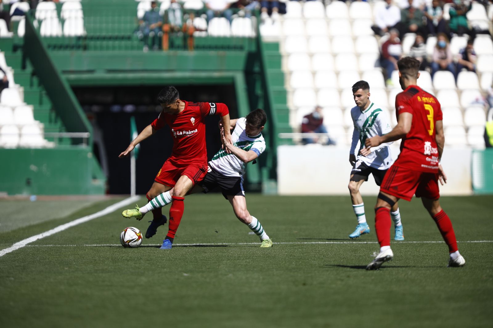 La victoria del Córdoba CF ante el Mensajero, en imágenes