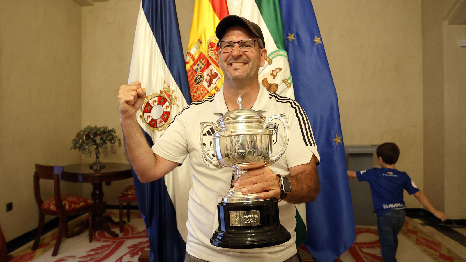 Baño de masas del Xerez CD en Jerez por su ascenso