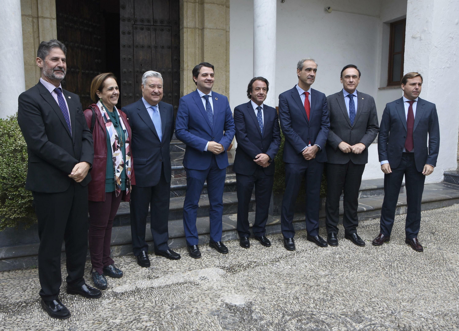 Autoridades en la presentación de la Semana Gala.