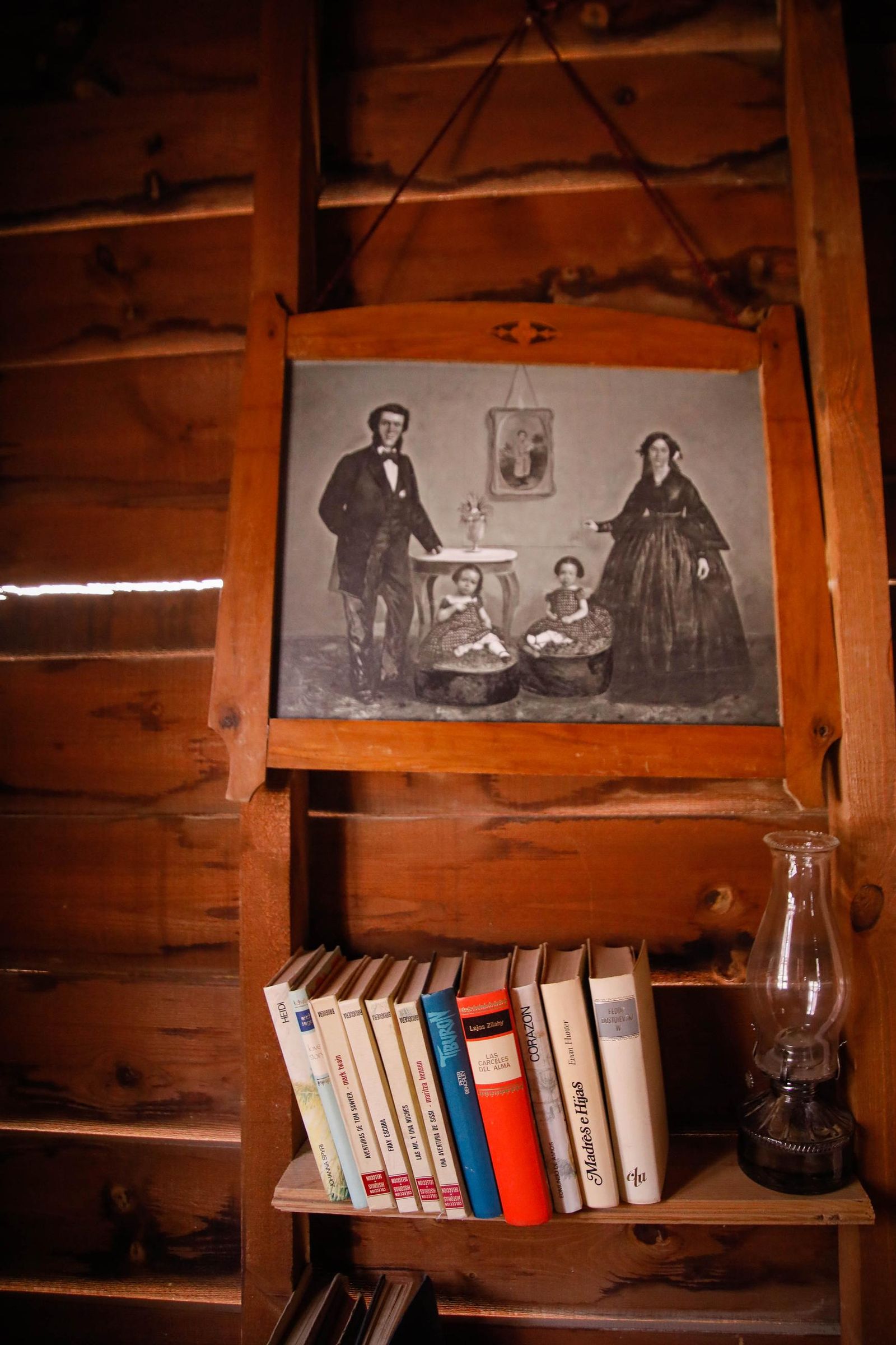 Imágenes del museo a los grandes empresarios y familias históricas de Almería