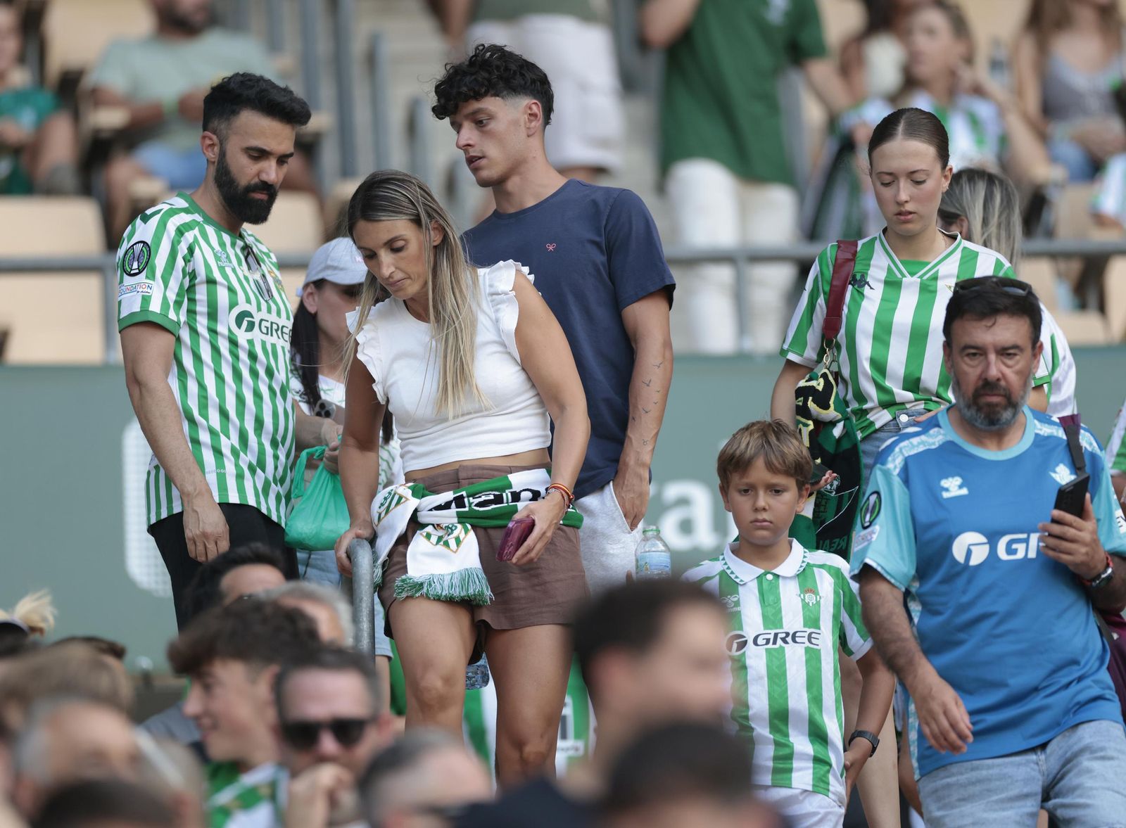 Búscate en las fotos del Betis - Athletic Club