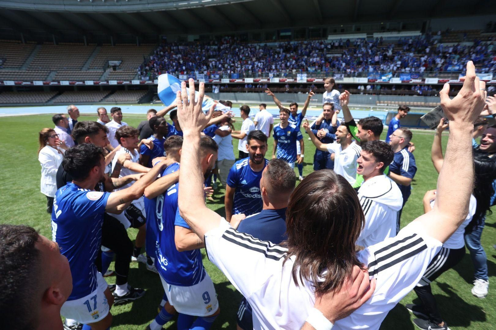 Imágenes de la celebración del Xerez CD del ascenso virtual a Segunda RFEF Imágenes de la celebración del Xerez CD del ascenso virtual a Segunda RFEF
