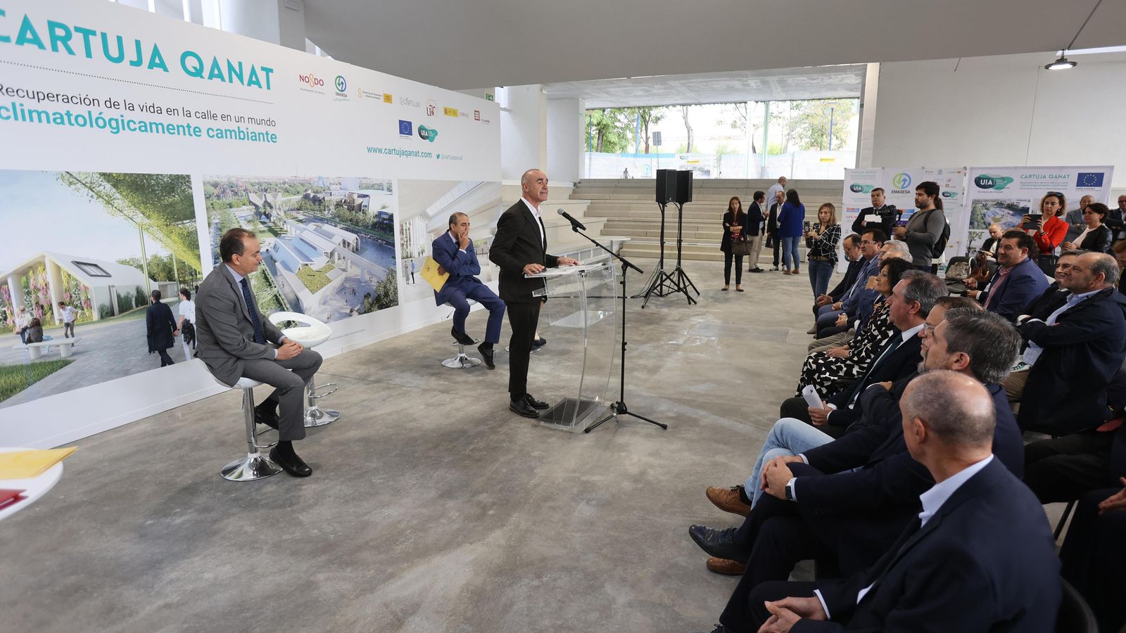 El alcalde inaugura Cartuja Qanat.