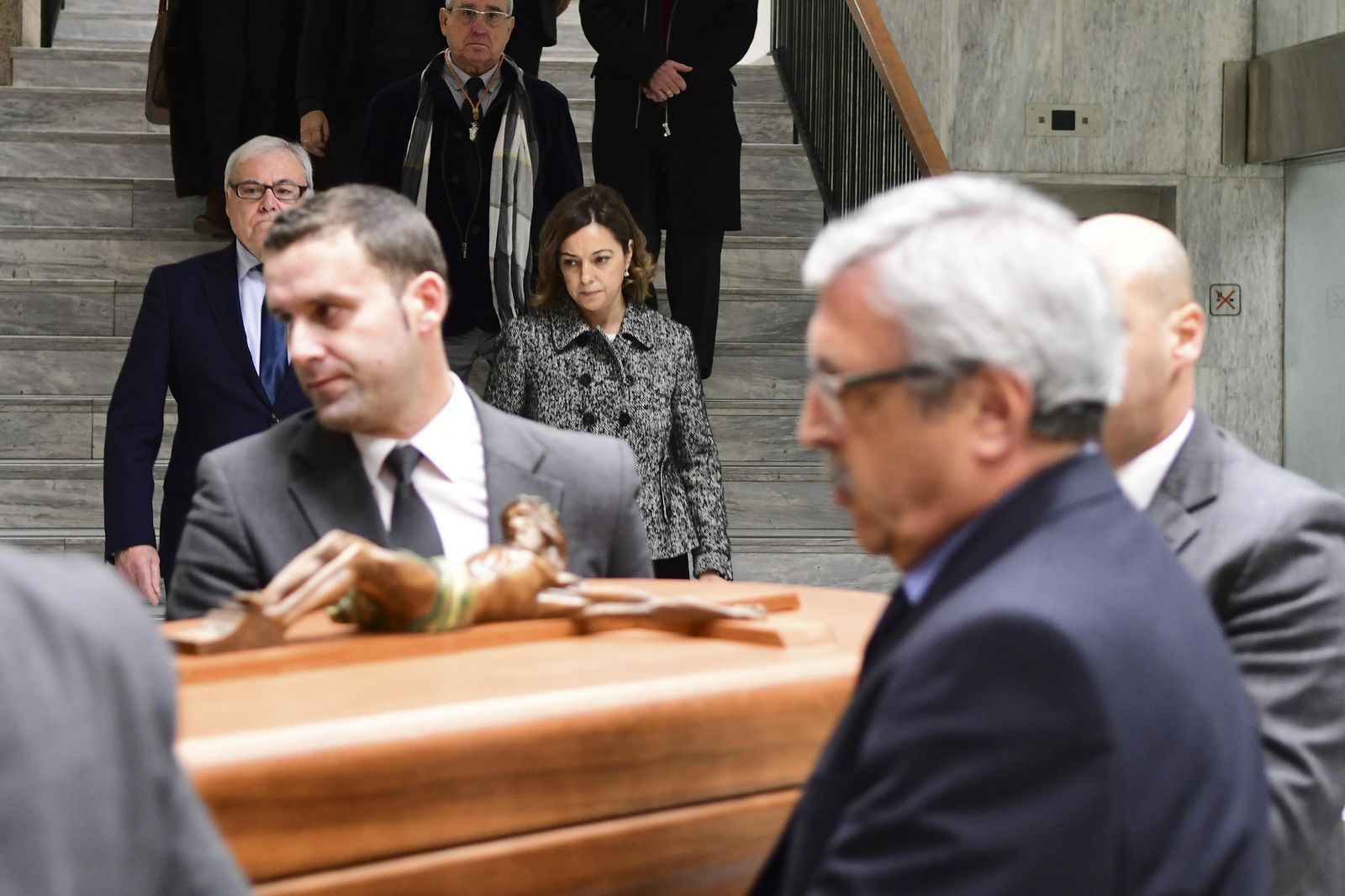 Las imágenes de la capilla ardiente de Pablo García Baena