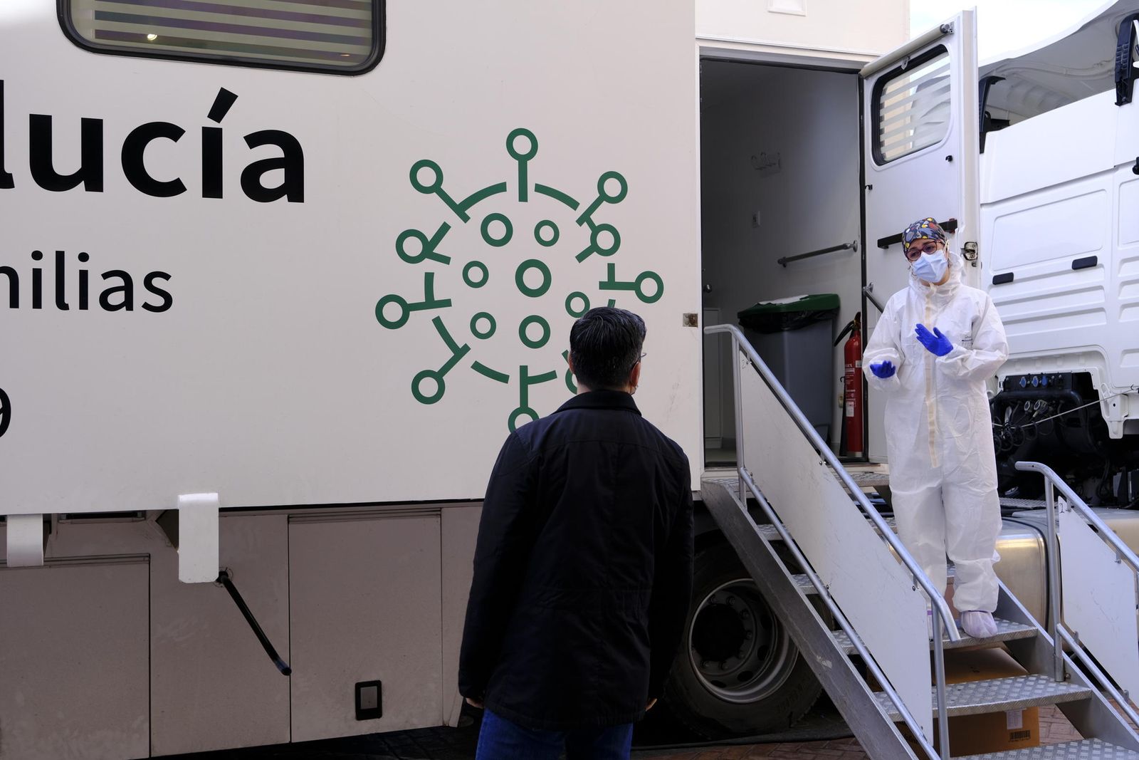 Todas las capitales andaluzas salvo Almería reducen su tasa de incidencia en 24 horas y Málaga baja del millar