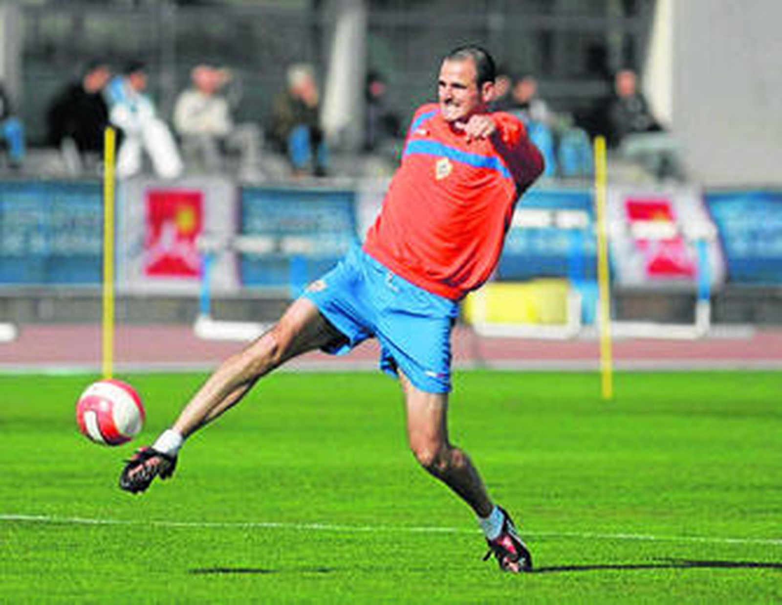 Soriano, en un entrenamiento en su anterior etapa rojiblanca.