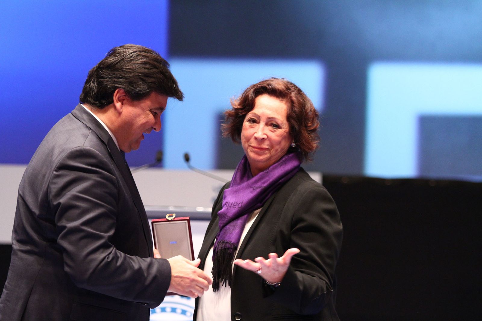 Imágenes de la entrega de las medallas de Huelva