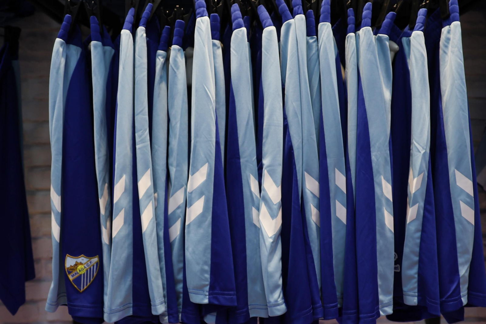 La camiseta del Málaga CF 2025/26, al detalle