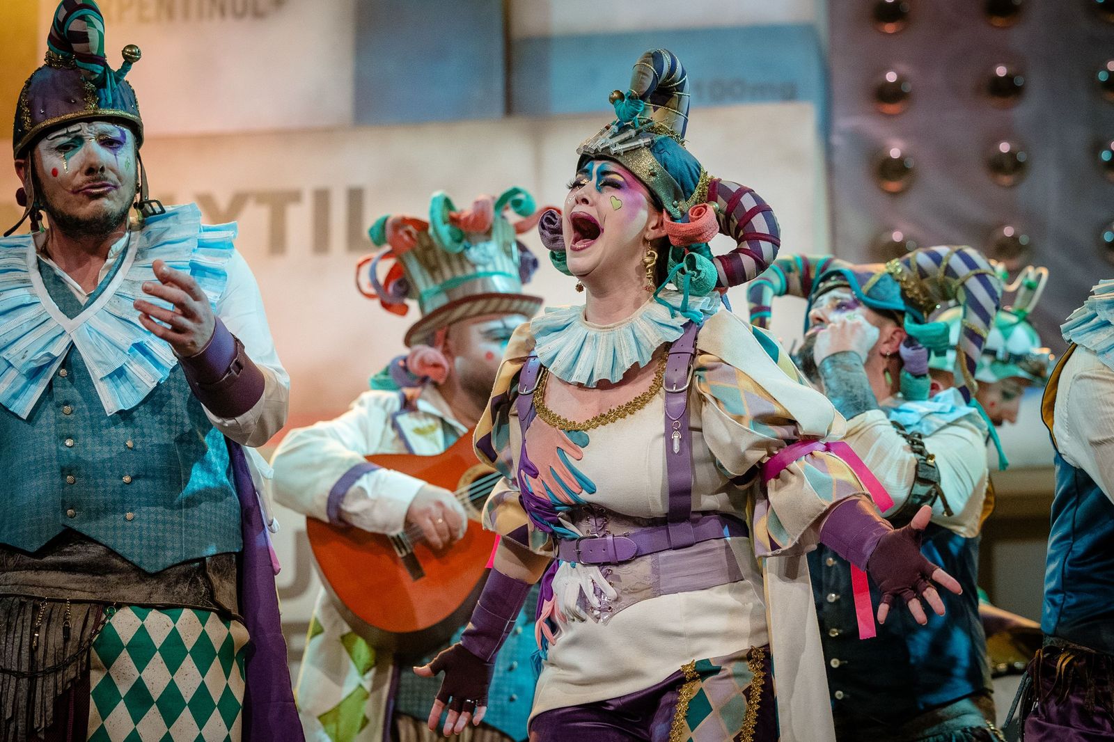 Búscate entre las mejores imágenes de la cuarta semifinal del COAC 2026