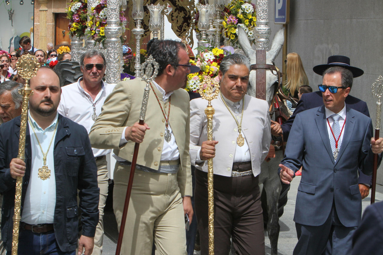 Salida de la Hermandad del Rocío de Chiclana