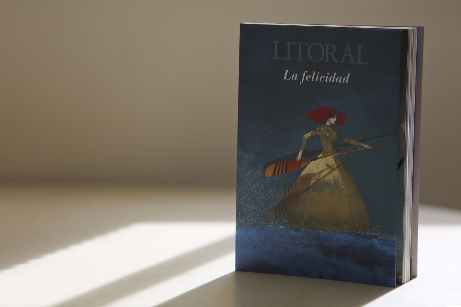 Número de Litoral dedicado a 'La felicidad' con ilustración de Lorenzo Saval en la portada.