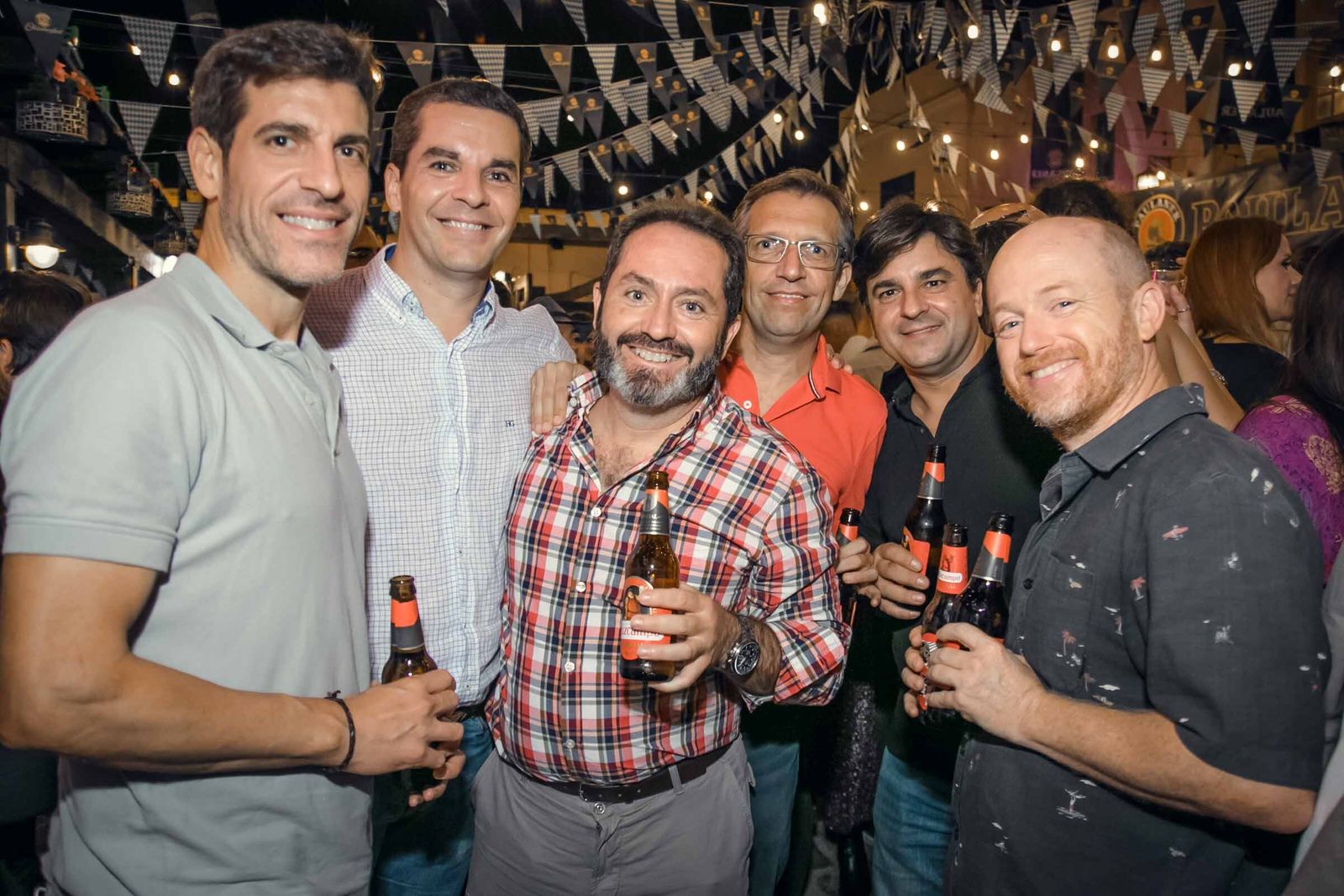 Búscate en el OktoberFest de Plaza Canterbury del sábado 8