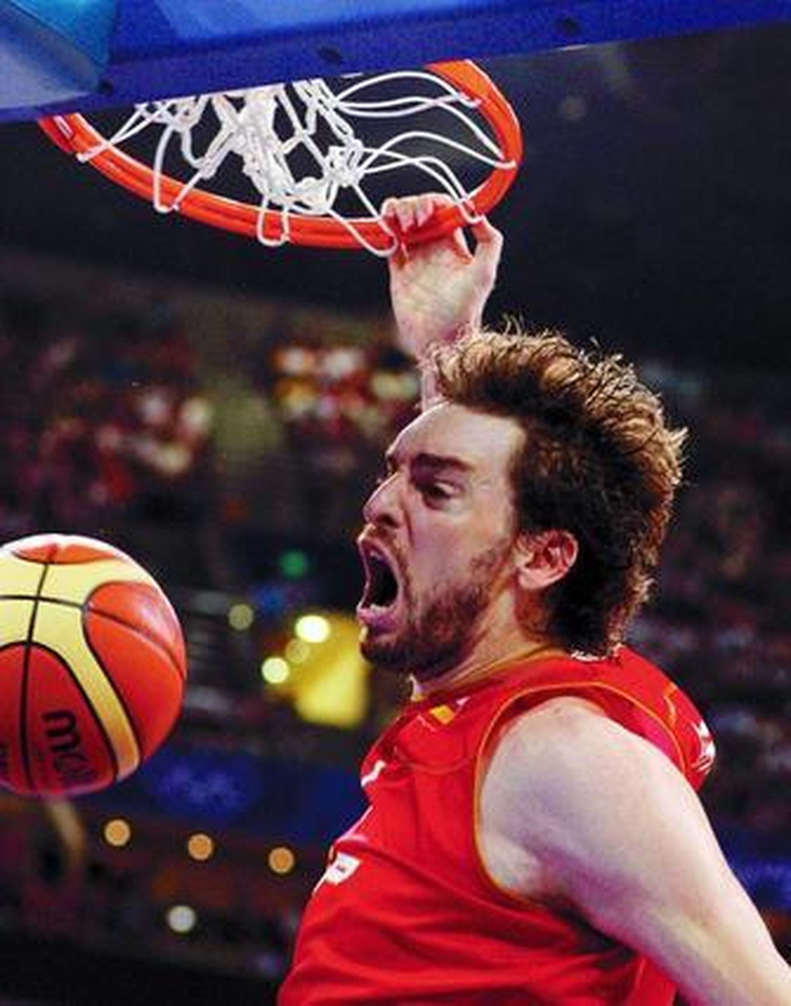 Gasol salva a España