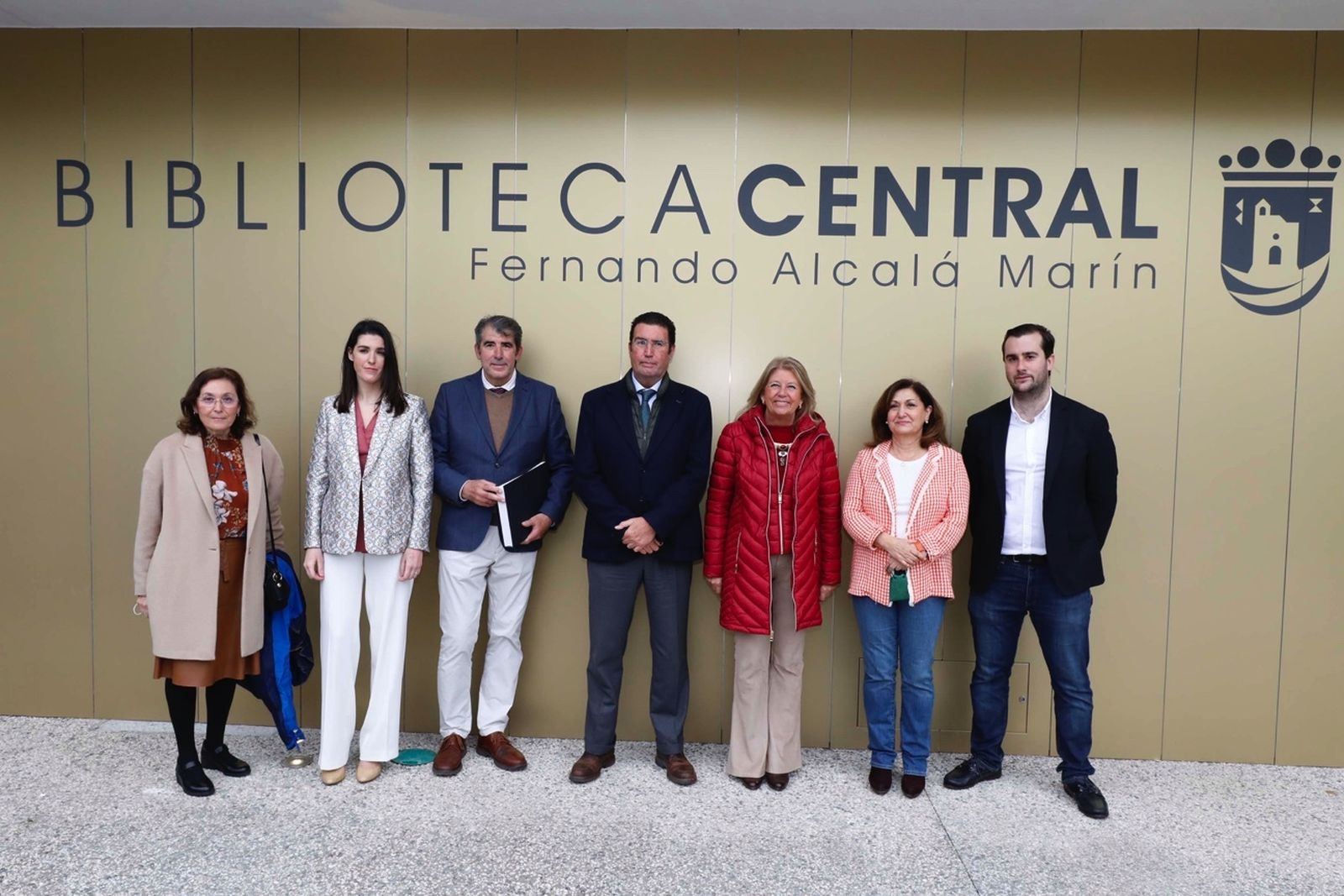 El acto de inauguración de la la nueva Biblioteca Central Fernando Alcalá, en Marbella.