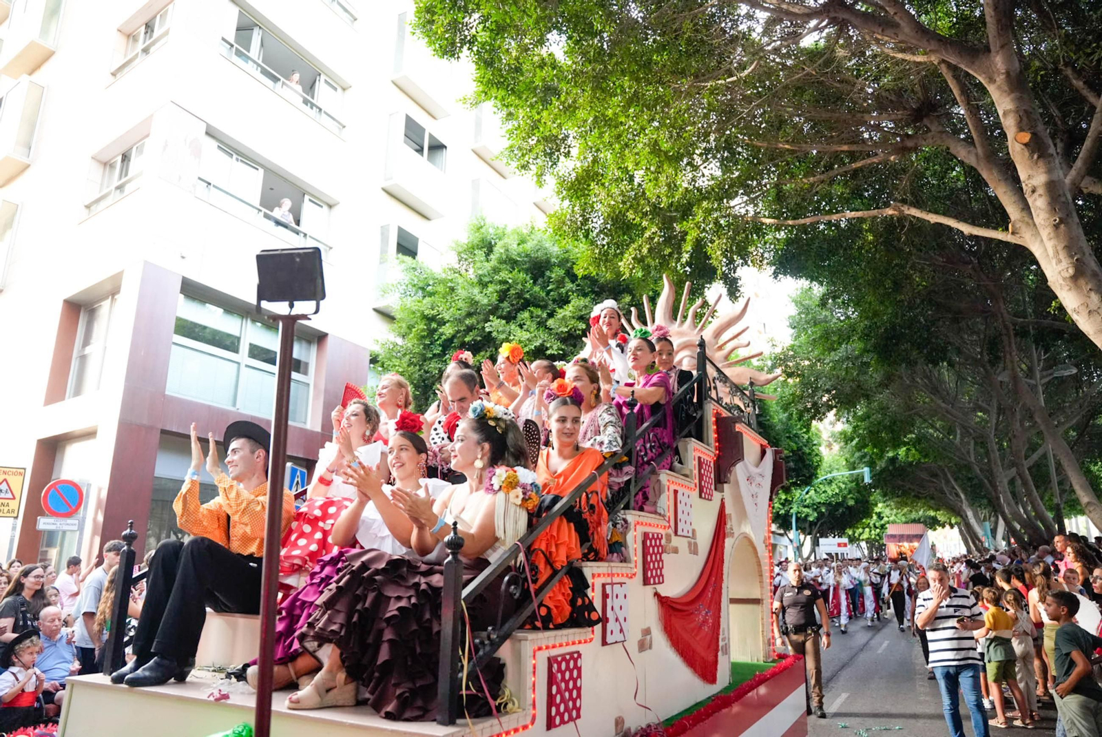 Así se ha vivido la Batalla de Flores en la Feria de Almería