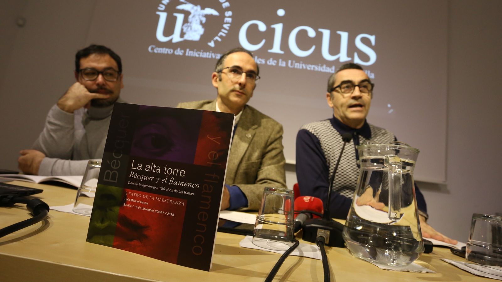 José Valencia, Luis Méndez y Domingo González, este martes en el Cicus.
