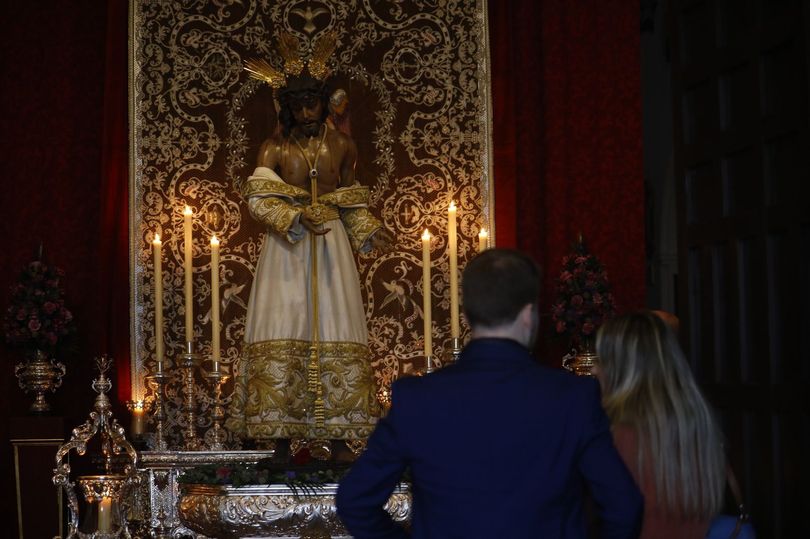 El besapiés el Señor de la Humildad y Paciencia de Córdoba, en imágenes