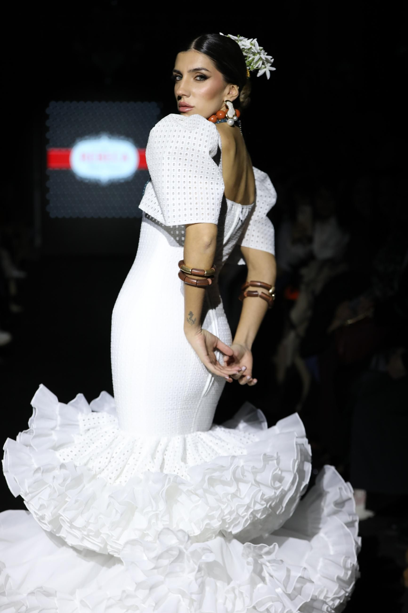 Los trajes de flamenca más en tendencia vistos en la Pasarela Flamenca Granada 2025