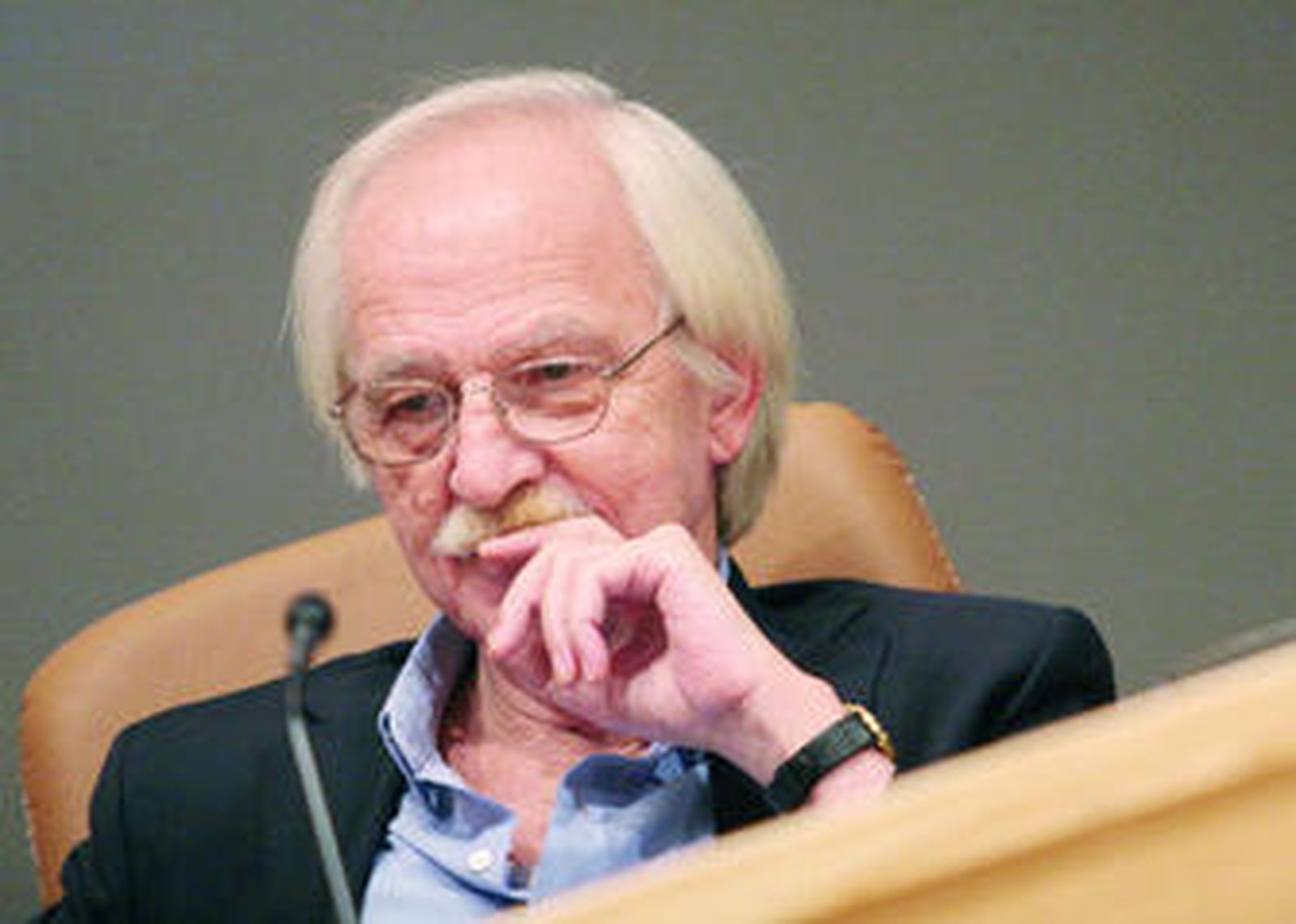 Antonio Escohotado, ayer, durante su charla en 'Factor humano'.