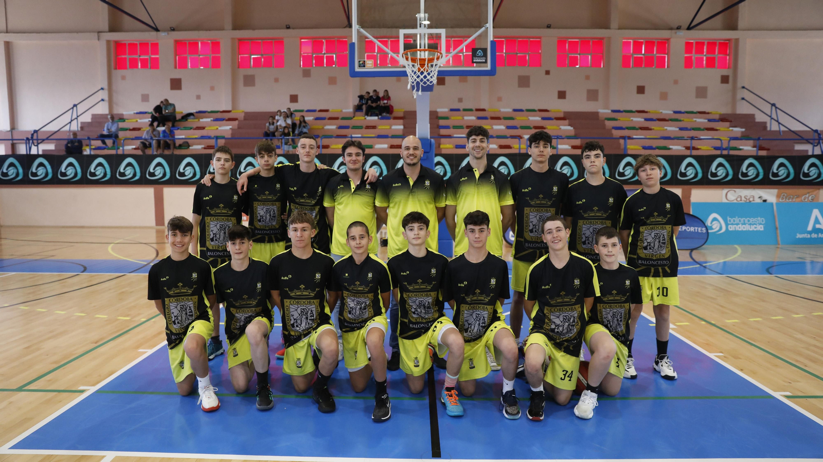 Las fotos de las semifinales del Cadeba infantil masculino de La Línea