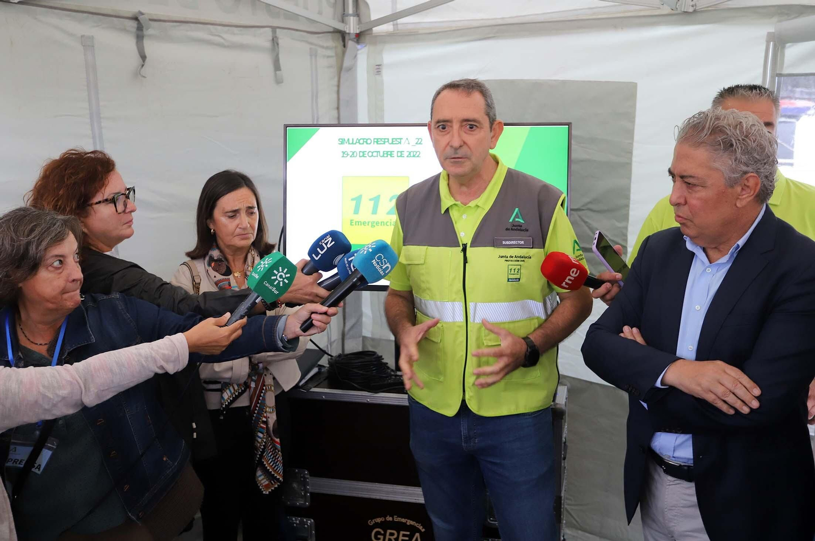 Simulacro de accidente en el Puerto de Huelva dentro del ejercicio regional RespuestA22, en imágenes