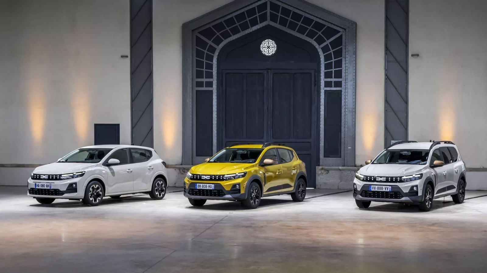 Dacia renueva los Sandero y Jogger con cambios de aspecto, más tecnología y nuevos motores