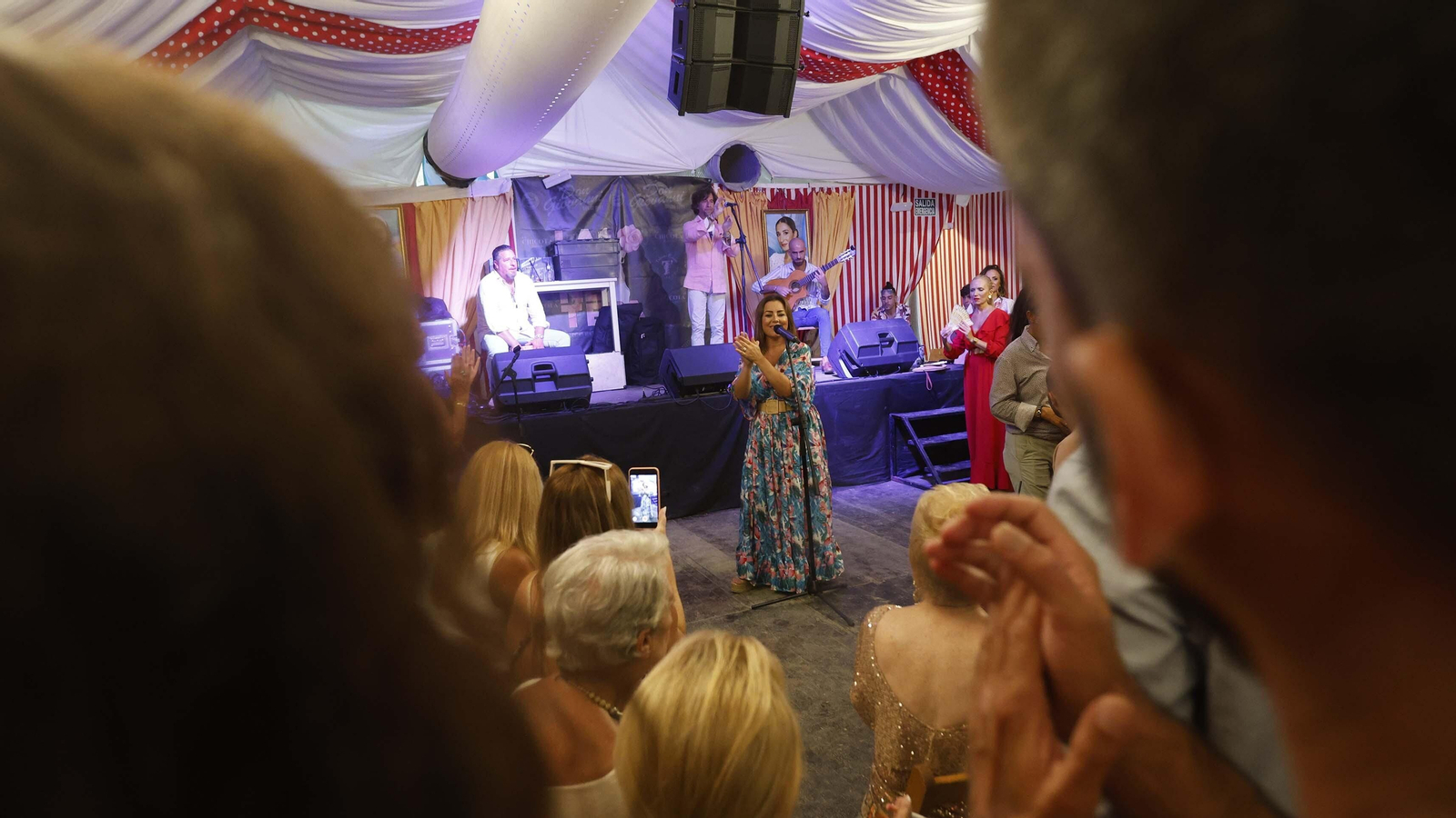 Búscate en las fotos de la noche del martes en la Feria de La Línea 2023